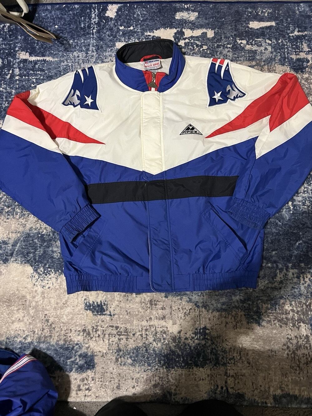 Size XL-VTG 90’s NFL Pro Line By Apex One New England Patriots Fly Elvis Jacket